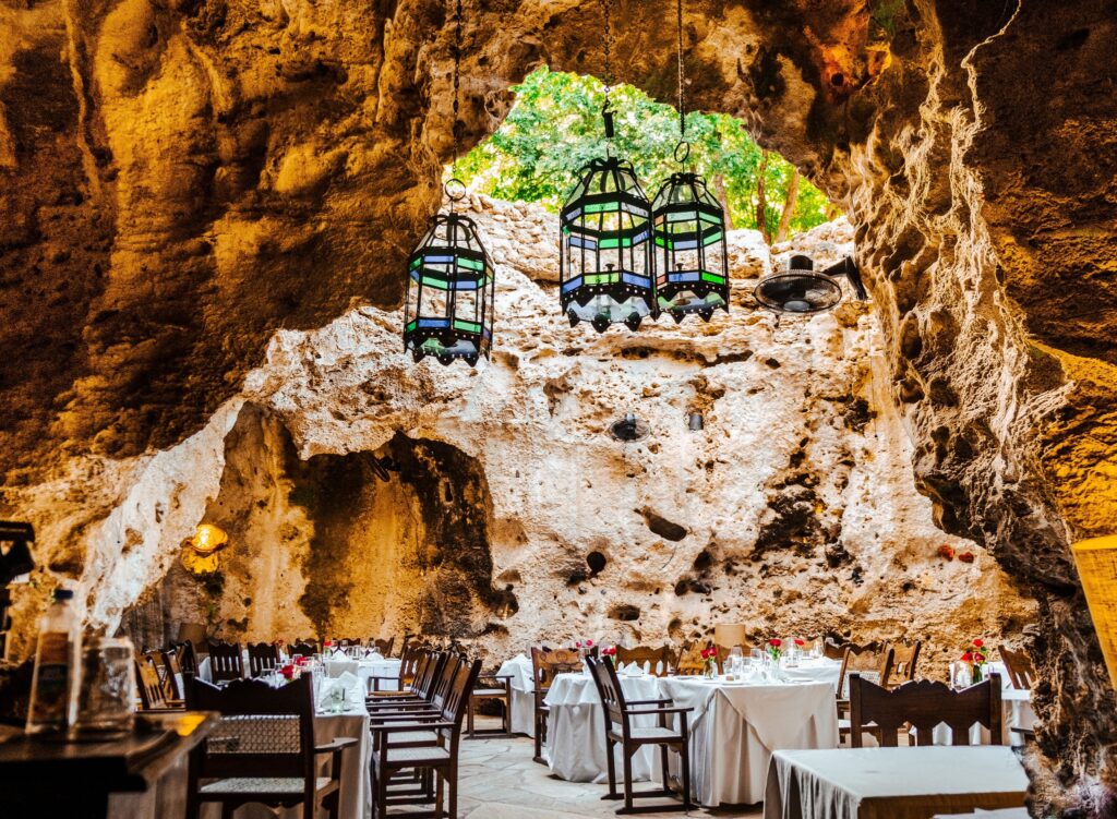 Ali Barbour Cave Restaurant Dinner diani